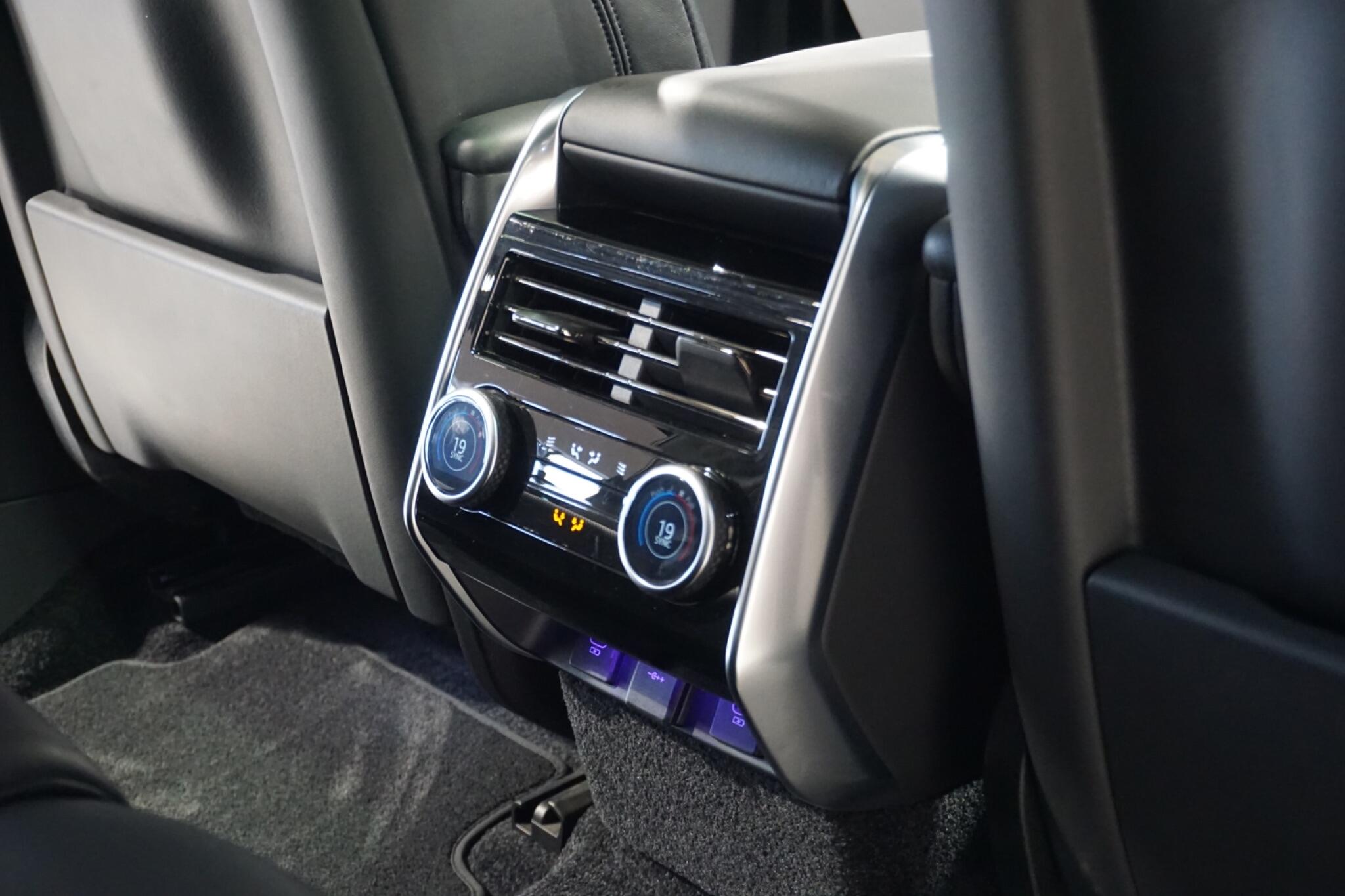 Land Rover Range Rover 3.0 P400 MHEV HSE SUV 5dr Petrol Auto 4WD Euro 6 (s/s) (400 ps)